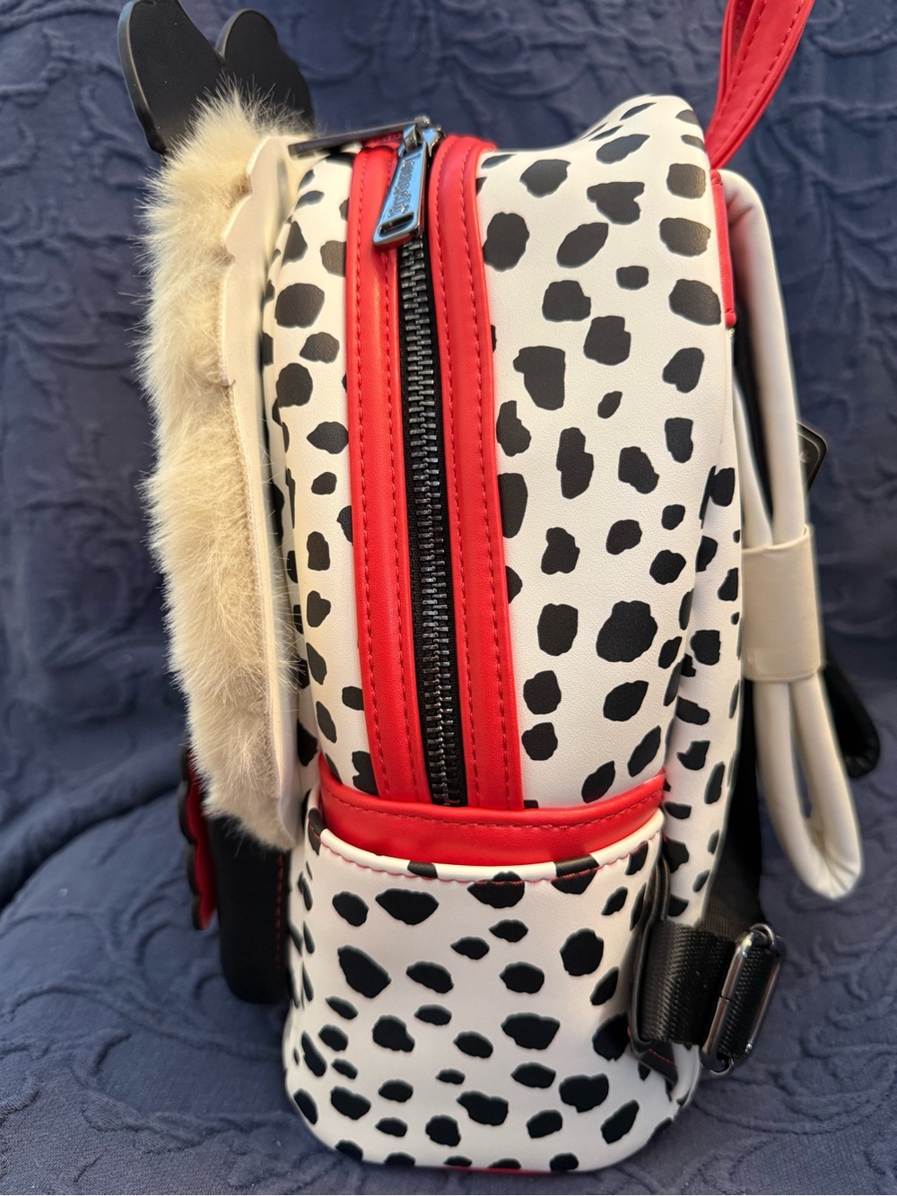 Cruella Dalmatian Graphic Faux-Fur Backpack - Black & White - Picture 3 of 11